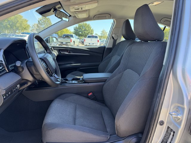 Used 2025 Toyota Camry LE FWD image 23