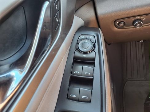 Used 2019 Chevrolet Traverse LT w/ LT Premium Package FWD image 25