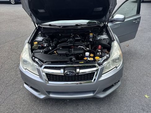 Used 2013 Subaru Legacy 2.5i Limited AWD/4WD image 29