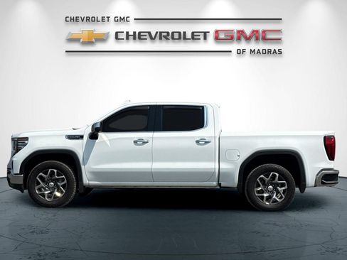 Used 2024 GMC Sierra 1500 SLT w/ SLT Premium Plus Package AWD/4WD image 6