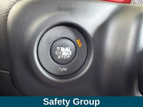 Used 2019 Jeep Wrangler Unlimited Rubicon w/ Dual Top Group AWD/4WD image 15