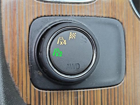 Used 2017 GMC Acadia SLE image 20