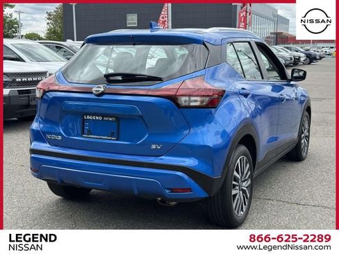Used 2024 Nissan Kicks SV FWD image 7