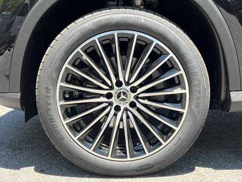 New 2026 Mercedes-Benz GLC 300 4MATIC image 17