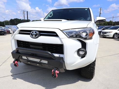 Used 2021 Toyota 4Runner TRD Off-Road Premium w/ Moonroof Package AWD/4WD image 33