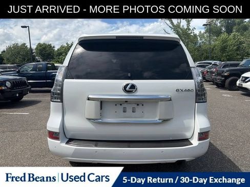 Used 2023 Lexus GX 460 Premium w/ Premium Package AWD/4WD image 7