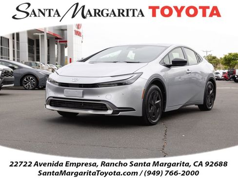 Used 2026 Toyota Prius Plug-In Hybrid image 1