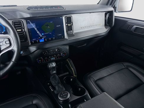 Used 2025 Ford Bronco Badlands AWD/4WD image 23