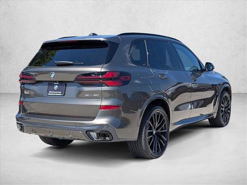 Used 2026 BMW X5 sDrive40i w/ M Sport Package RWD image 2