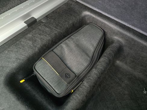 Used 2024 Rivian R1S Adventure AWD/4WD image 34
