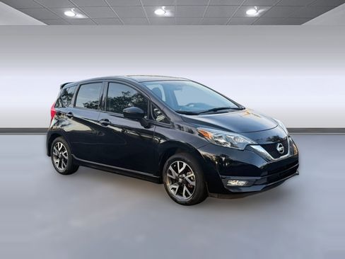 Used 2017 Nissan Versa Note SR image 6