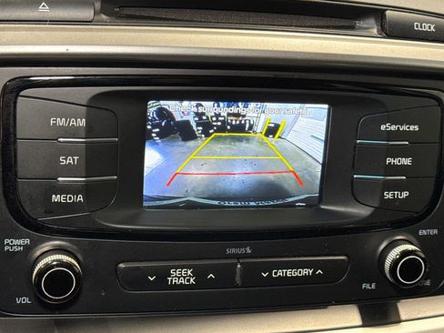 Used 2016 Kia Sorento FWD w/ LX Convenience Package image 19
