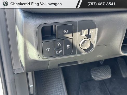 Used 2024 Hyundai Ioniq 6 SE image 17