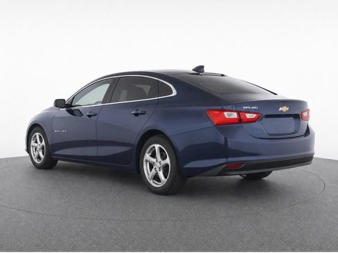 Used 2017 Chevrolet Malibu LS FWD image 2