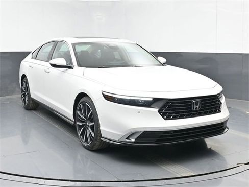 New 2025 Honda Accord Touring image 2