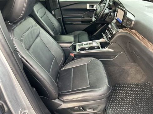 Used 2020 Ford Explorer Limited image 53