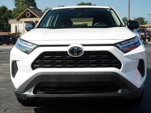 Used 2023 Toyota RAV4 LE FWD image 15