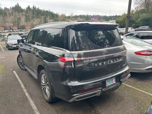 Certified 2025 INFINITI QX80 Luxe image 7