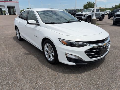 Used 2025 Chevrolet Malibu LT FWD image 7