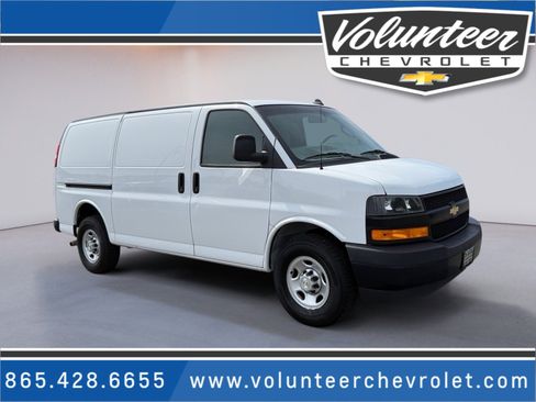 Used 2021 Chevrolet Express 2500 w/ Driver Convenience Package RWD image 1