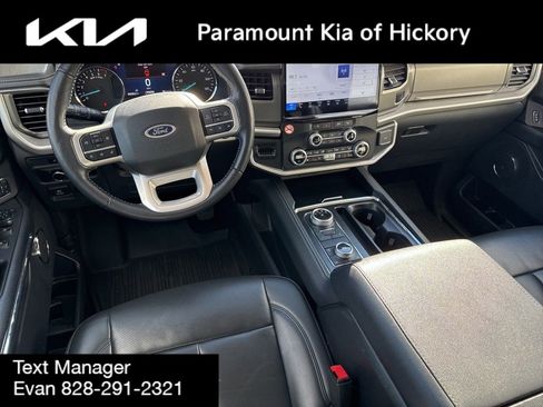 Used 2024 Ford Expedition Max XLT image 19