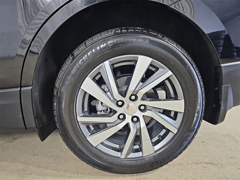 Used 2023 Chevrolet Equinox LT image 39