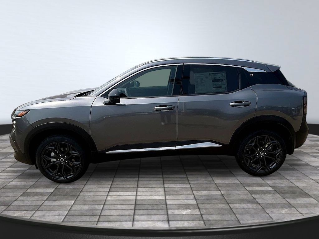 Used 2026 Nissan Kicks SR FWD image 15