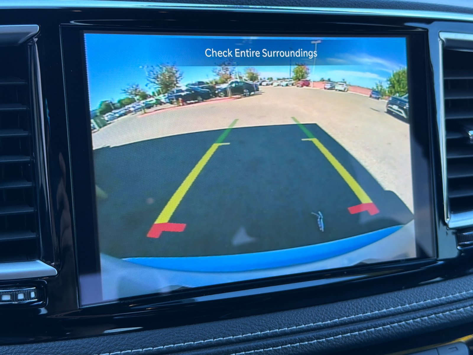 Used 2026 Chrysler Pacifica Limited FWD image 23