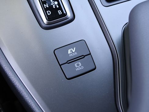 Used 2026 Lexus UX 300h FWD image 29