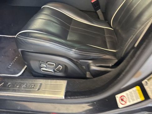 Used 2011 Jaguar XJ L RWD image 8