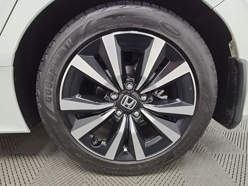 Used 2024 Honda Civic EX-L image 39