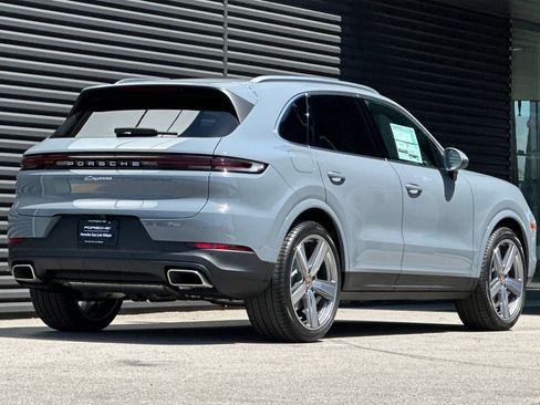New 2026 Porsche Cayenne AWD/4WD image 8