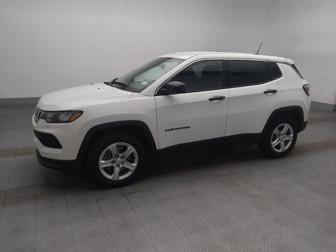 Used 2023 Jeep Compass Sport AWD/4WD image 2