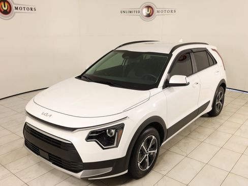 Used 2024 Kia Niro EX image 35
