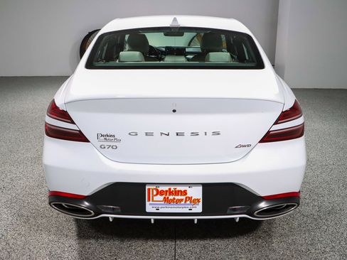 Used 2025 Genesis G70 2.5T AWD/4WD image 8
