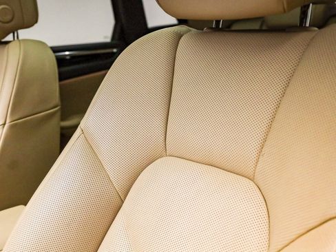 Used 2025 Porsche Macan image 26