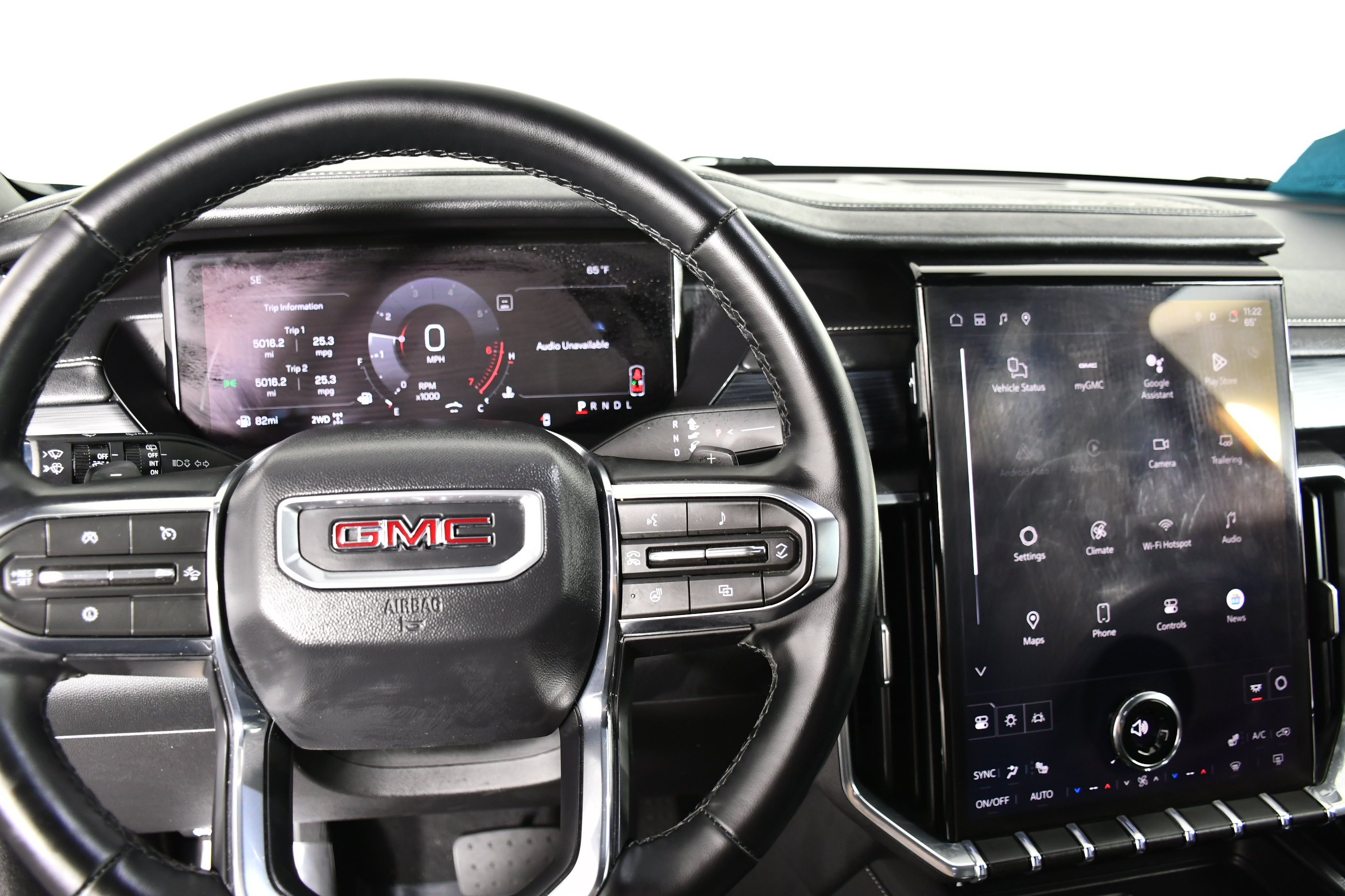 Used 2026 GMC Acadia Elevation w/ Elevation Premium Package AWD/4WD image 16