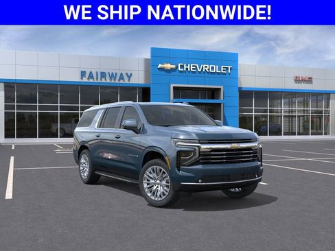 New 2026 Chevrolet Suburban LT AWD/4WD image 1