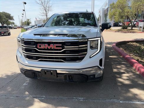 Used 2025 GMC Sierra 1500 SLT AWD/4WD image 2