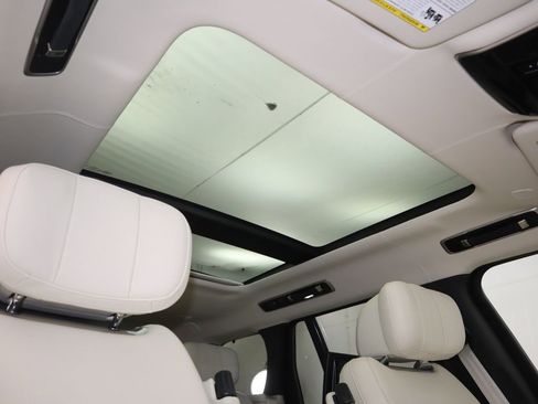 Used 2024 Land Rover Range Rover Autobiography image 19