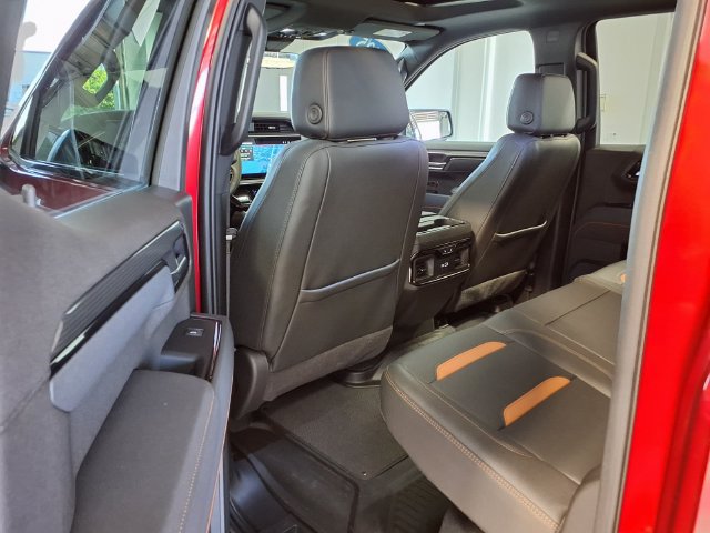 Used 2025 GMC Sierra 1500 AT4 w/ AT4 Premium Package AWD/4WD image 20