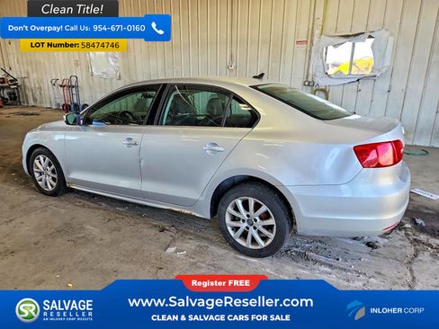 Used 2013 Volkswagen Jetta SE FWD image 3