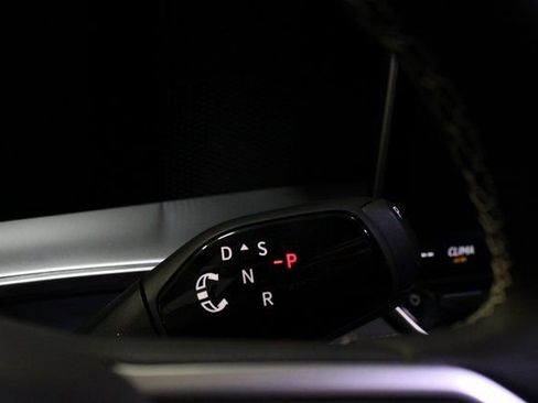 New 2026 Volkswagen Tiguan SE image 10