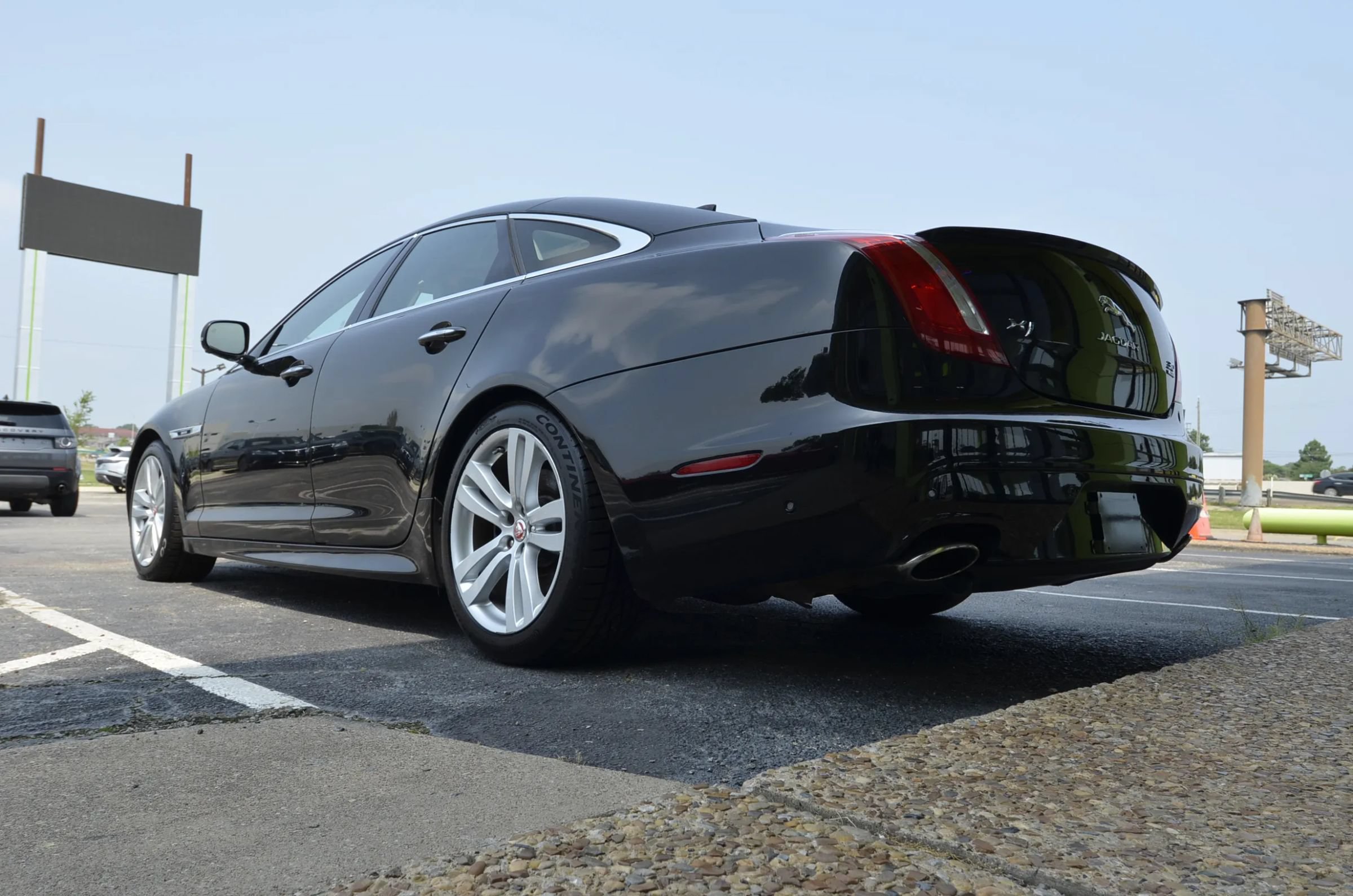 Used 2016 Jaguar XJ R-Sport AWD/4WD image 11