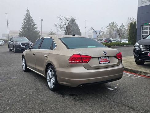 Used 2015 Volkswagen Passat TDI SE image 7