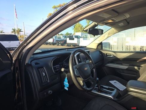 Used 2019 Chevrolet Colorado LT image 8