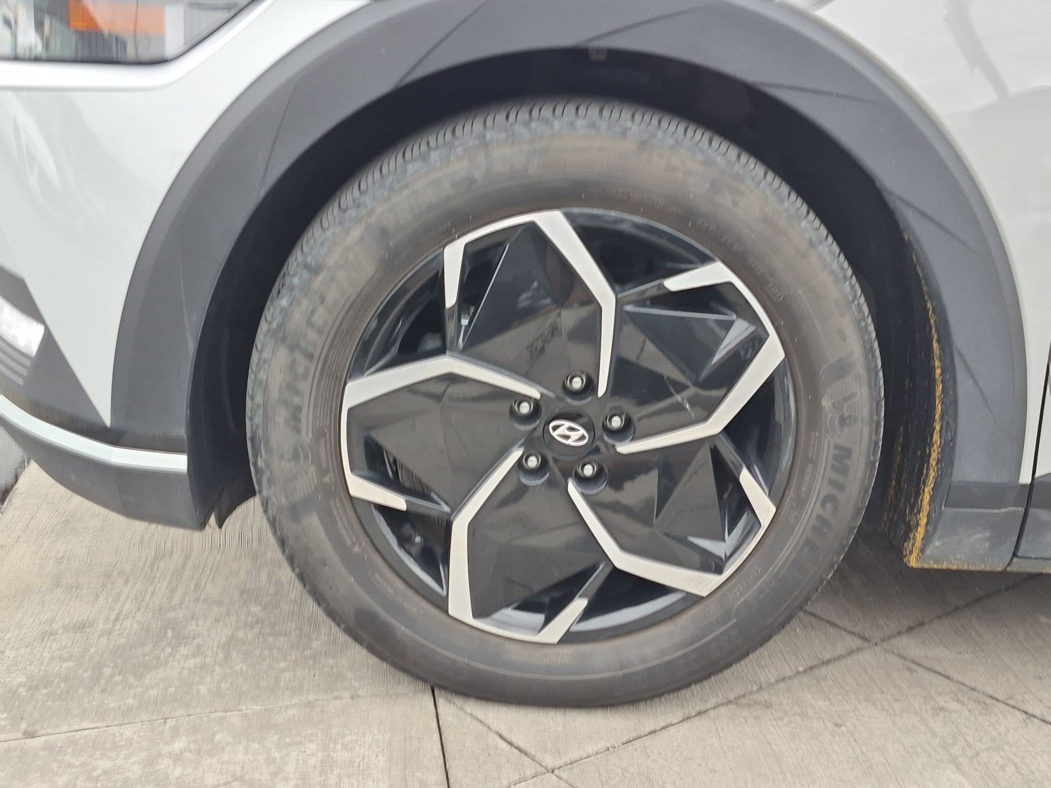 Certified 2024 Hyundai Ioniq 5 SEL AWD/4WD image 13
