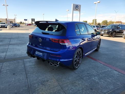 New 2026 Volkswagen Golf image 7