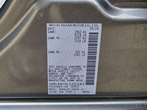 Used 2025 Nissan Altima 2.5 SV FWD image 33