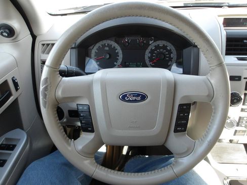 Used 2009 Ford Escape XLT AWD/4WD image 14